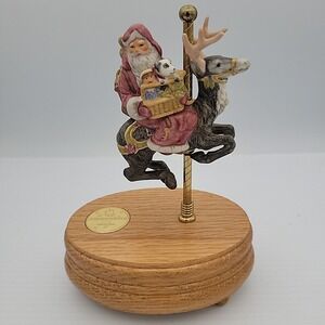 VINTAGE WILLITTS “VISIT FROM ST NICHOLAS” SANTA CAROUSEL CHRISTMAS MUSIC BOX HTF
